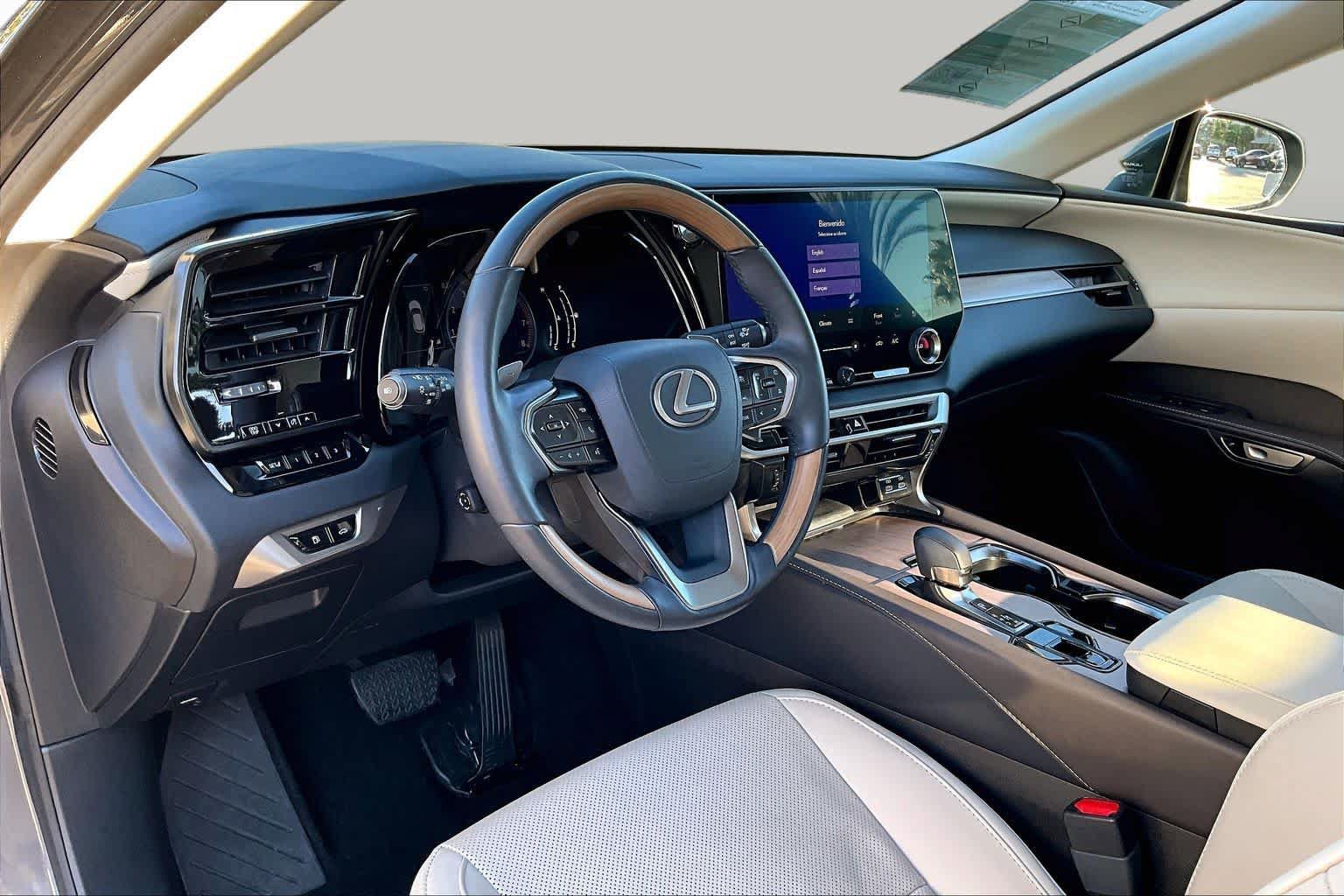 Certified 2024 Lexus RX 350 Premium w/ Accessory Package (Z1) FWD image 16