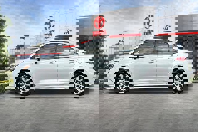 Certified 2023 Toyota Corolla LE image 9