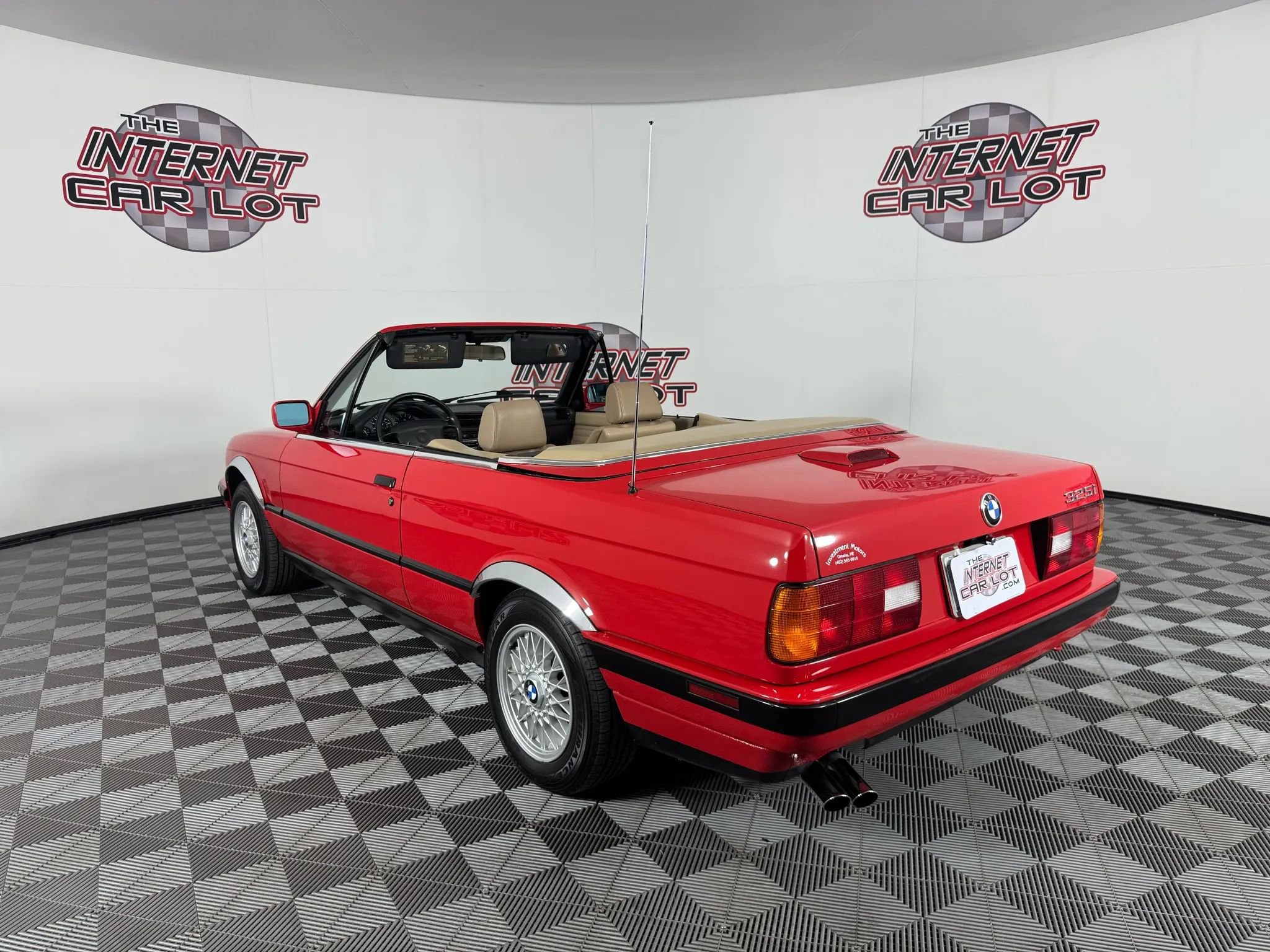 Used 1991 BMW 325i Convertible image 23
