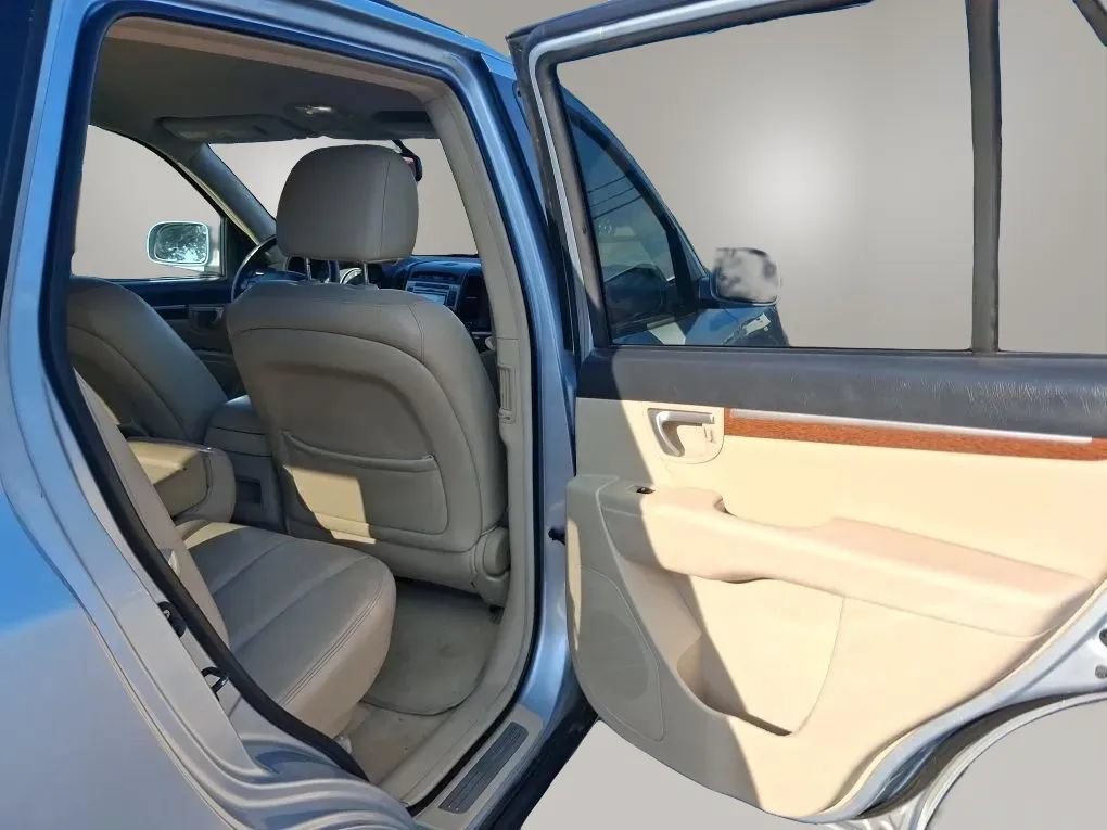 Used 2007 Hyundai Santa Fe Limited FWD image 29