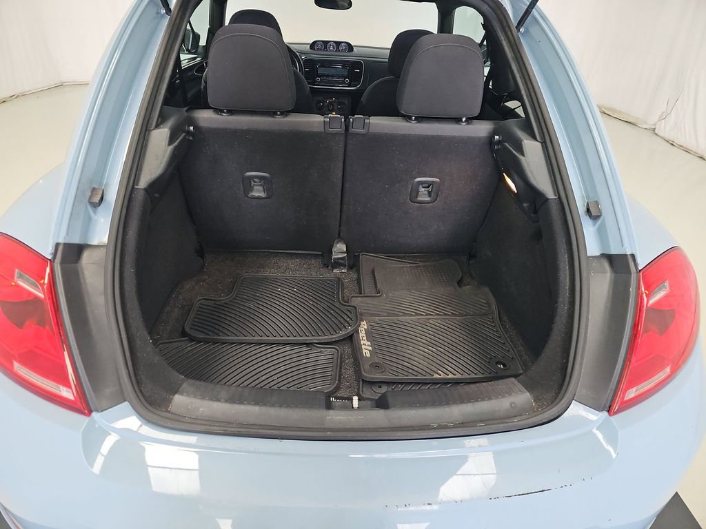 Used 2014 Volkswagen Beetle R-Line FWD image 18