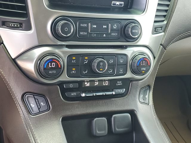 Used 2020 Chevrolet Suburban LT RWD image 19