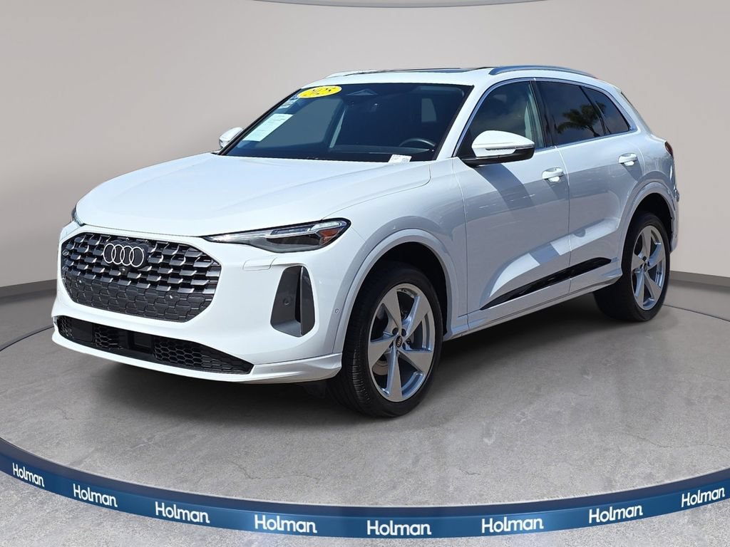 Certified 2025 Audi Q5 Premium w/ Premium Plus AWD/4WD image 1