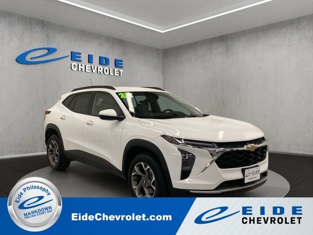 Used 2024 Chevrolet Trax LT w/ LT Convenience Package