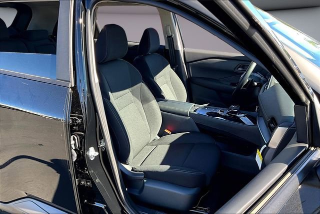 New 2026 Nissan Rogue S image 9