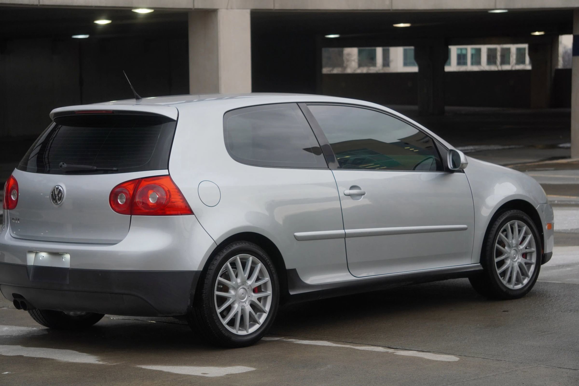 Used 2007 Volkswagen GTI 2.0T 2-Door image 13