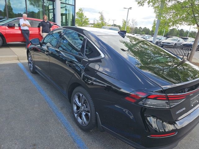 Used 2023 Honda Accord EX image 10