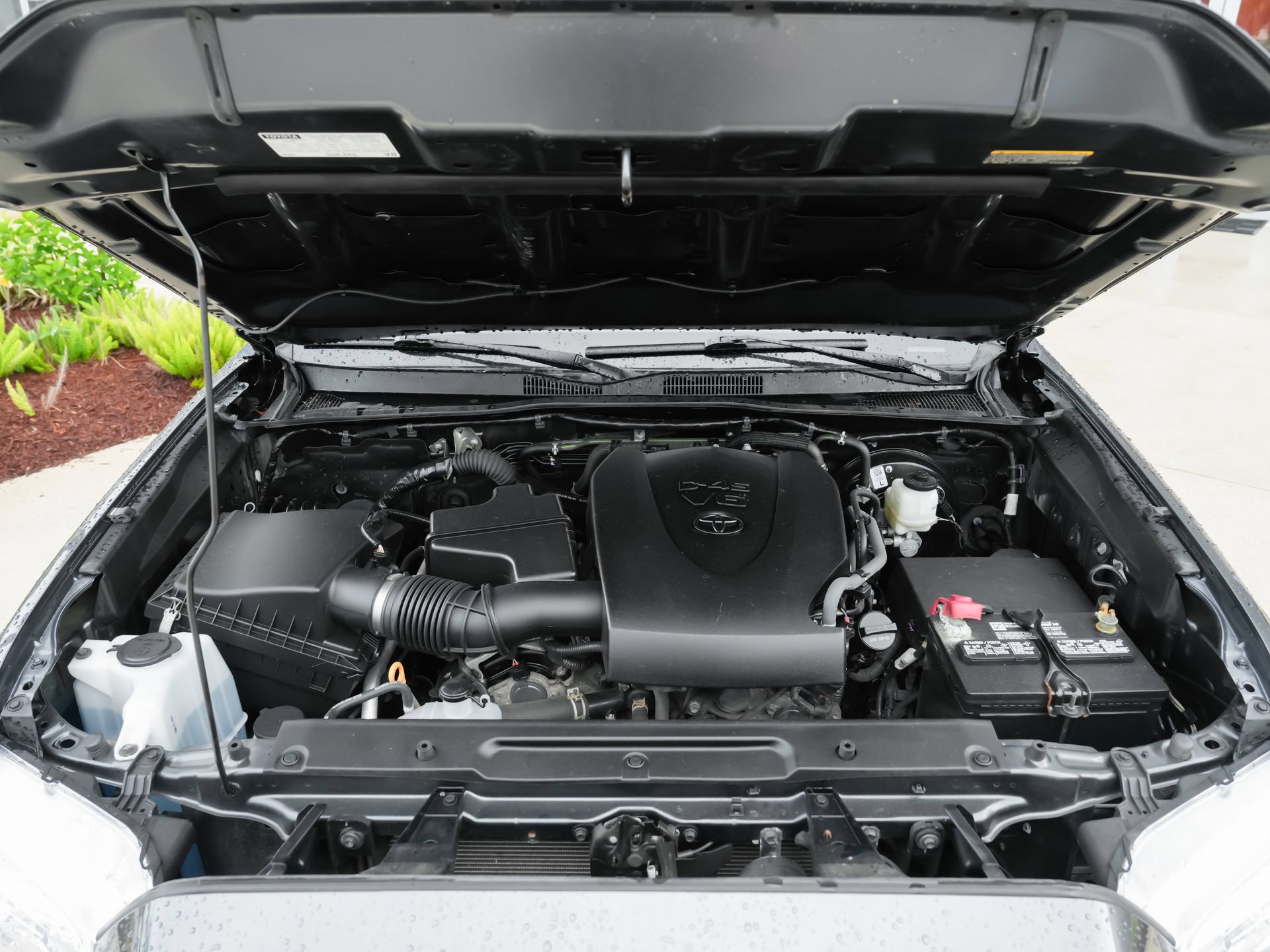 Used 2023 Toyota Tacoma SR5 AWD/4WD image 41