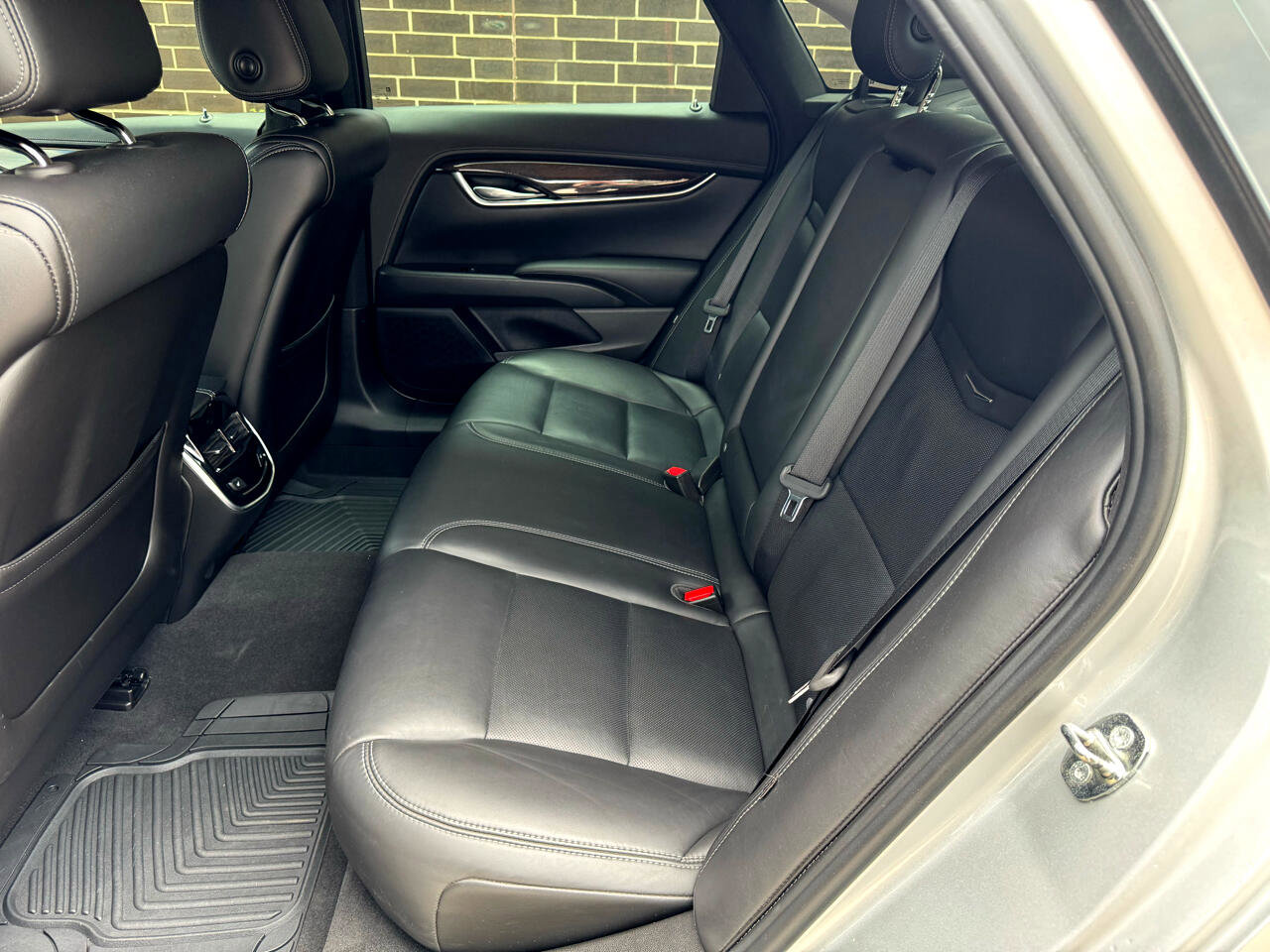 Used 2017 Cadillac XTS Luxury image 6