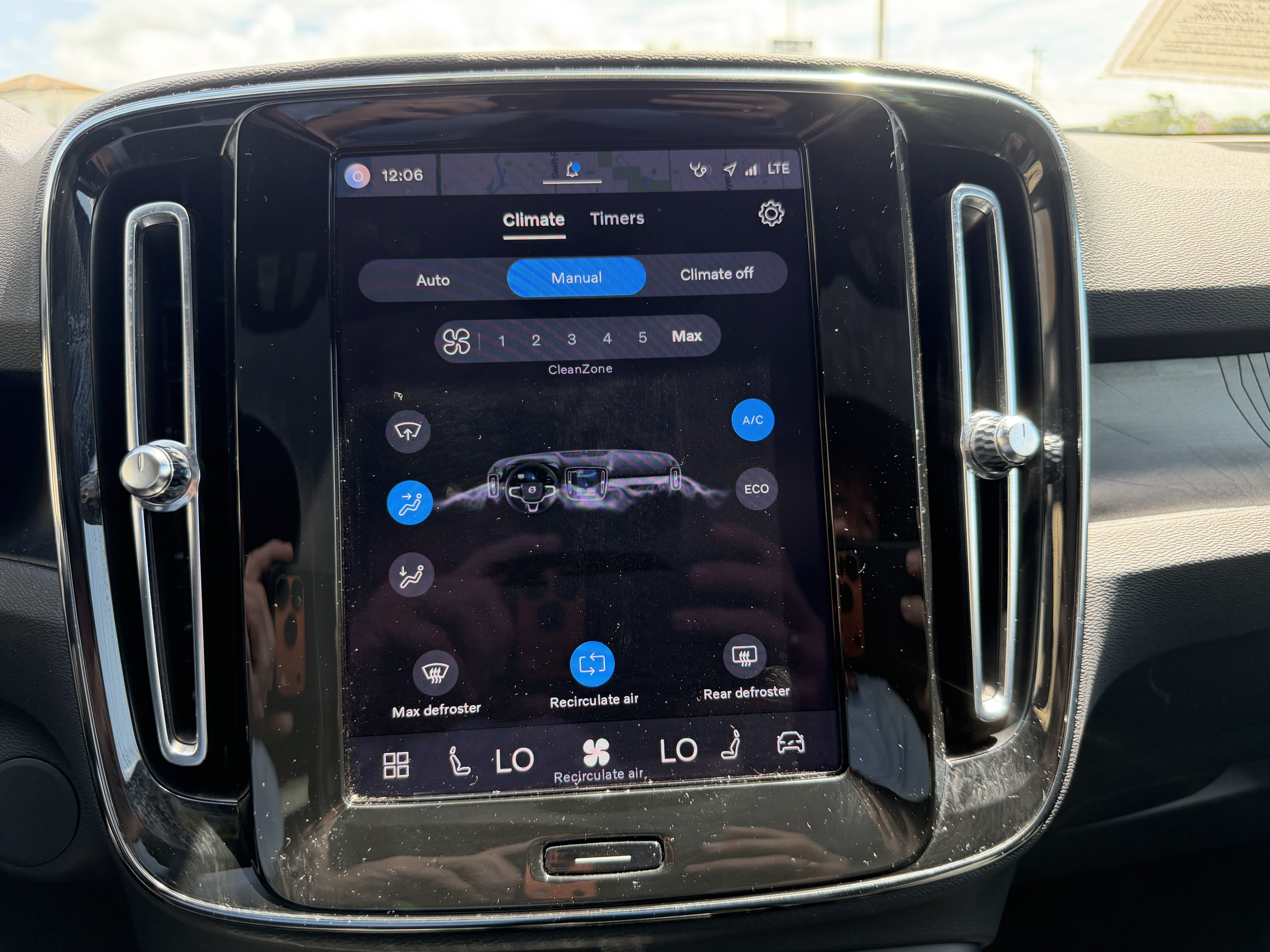 Certified 2023 Volvo C40 Recharge Core AWD/4WD image 20