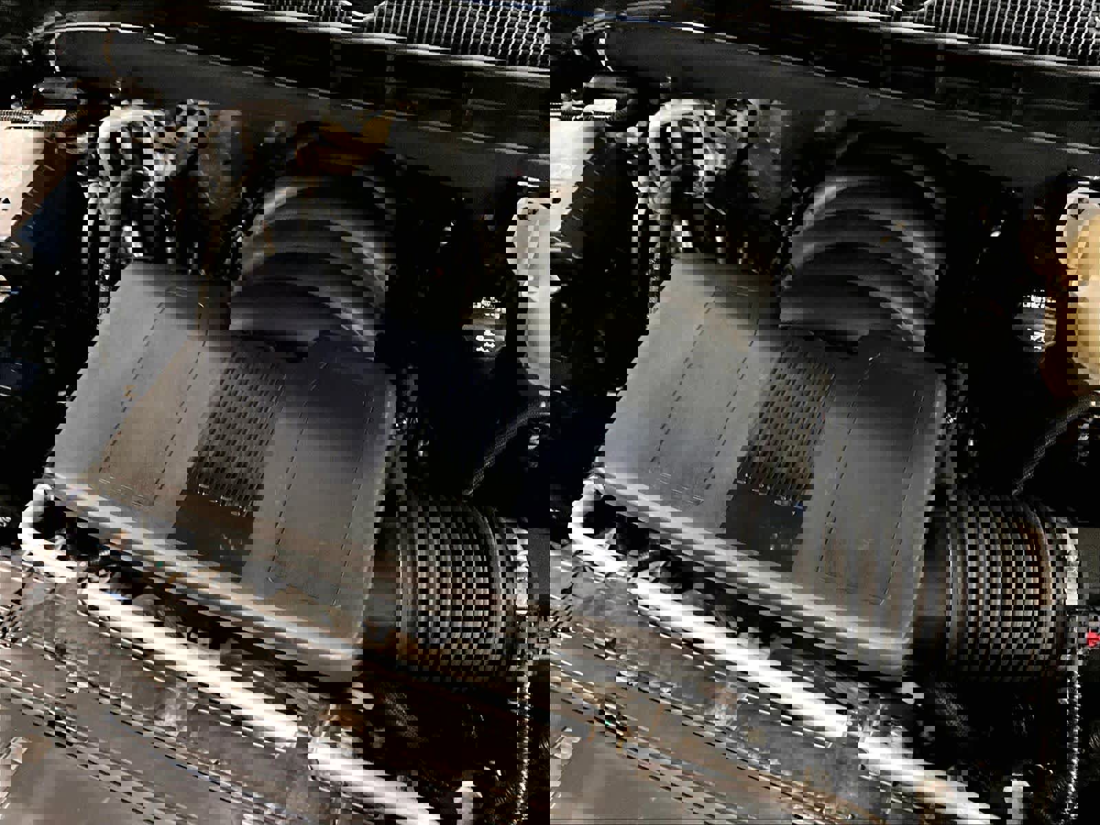 Used 2022 Chevrolet Suburban RST w/ Luxury Package image 36