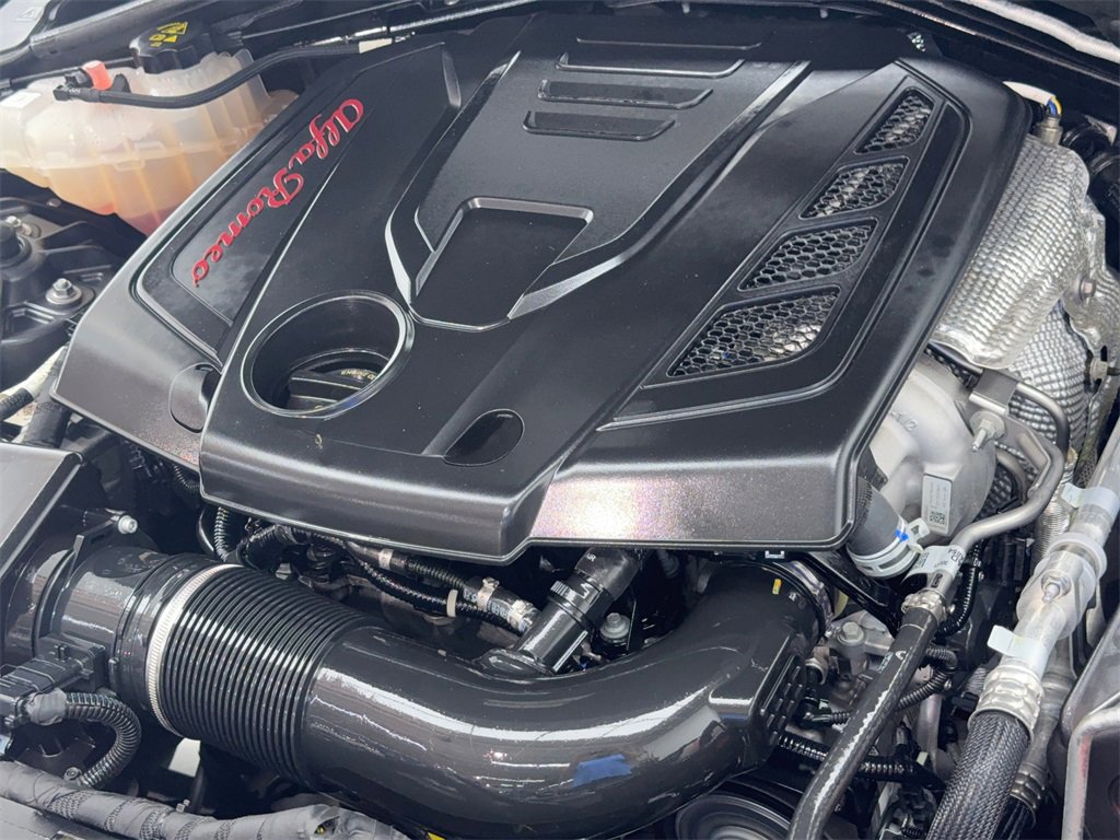 Used 2022 Alfa Romeo Giulia Veloce image 61