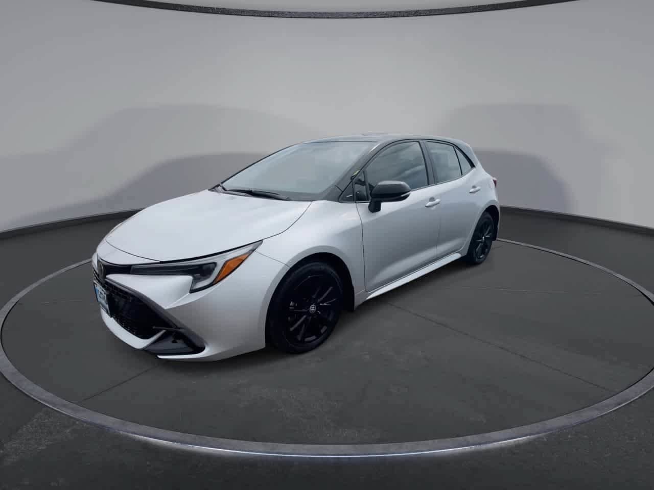 Certified 2025 Toyota Corolla SE w/ SE Package FWD image 4