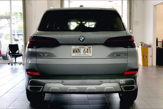 Used 2024 BMW X5 xDrive40i AWD/4WD image 4