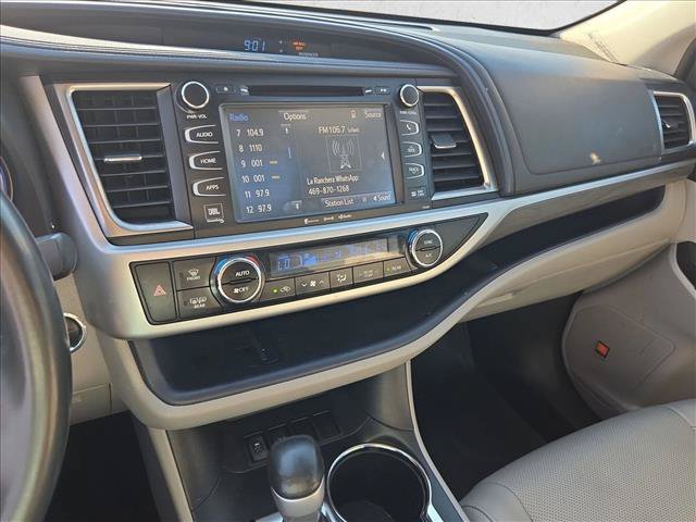 Used 2019 Toyota Highlander Limited FWD image 15