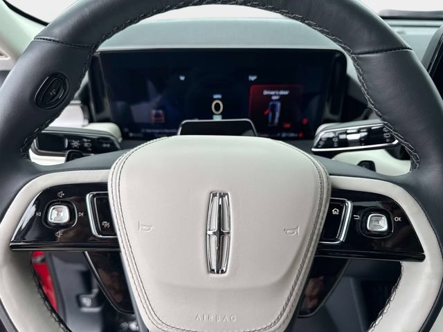 Used 2025 Lincoln Aviator Reserve w/ Equipment Group 201A AWD/4WD image 29