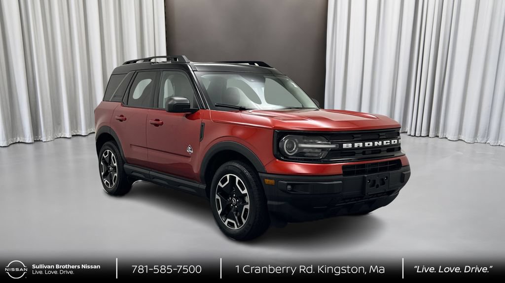 Used 2024 Ford Bronco Sport Outer Banks w/ Tech Package AWD/4WD image 3