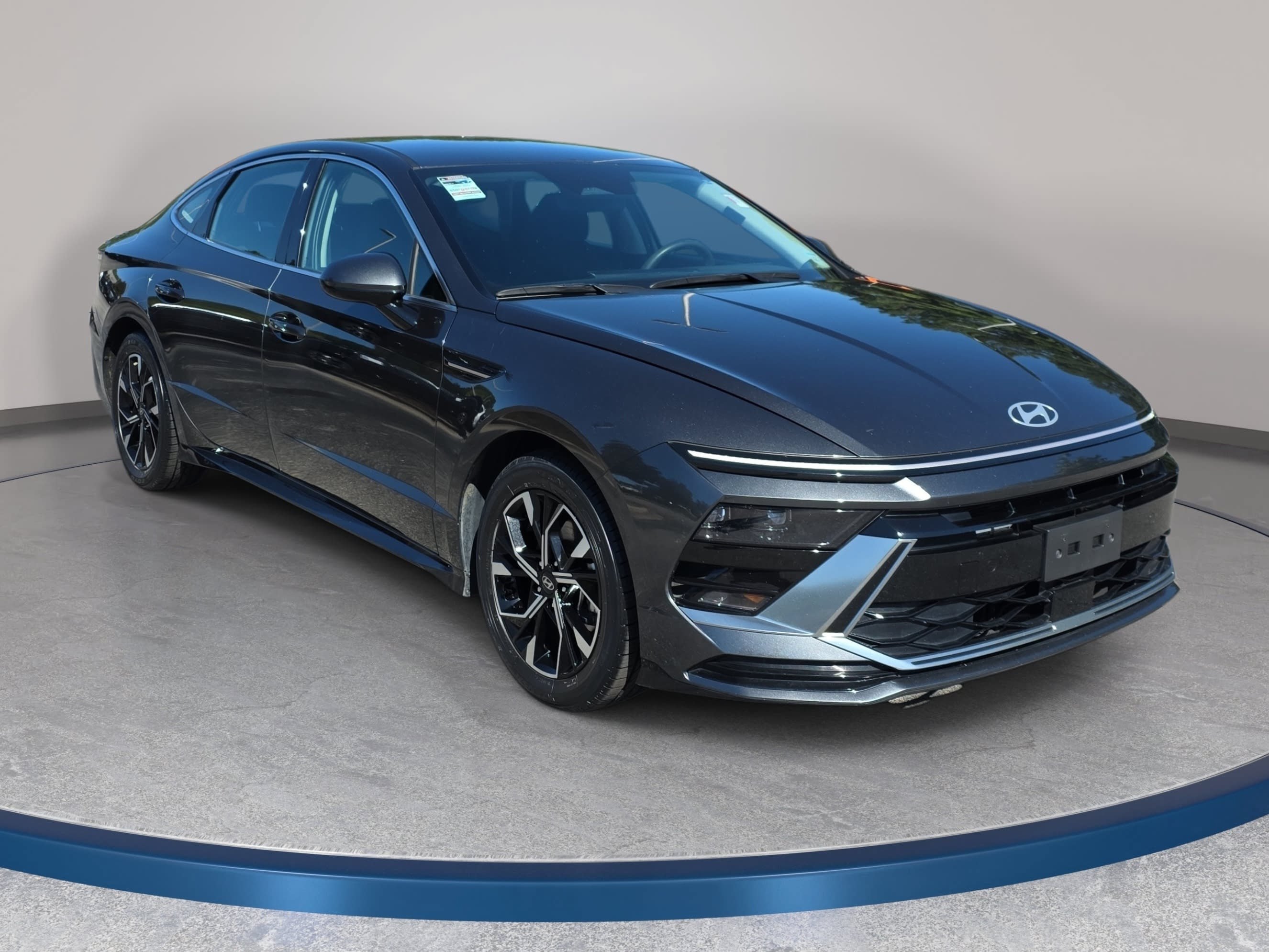 Used 2025 Hyundai Sonata SEL FWD image 3