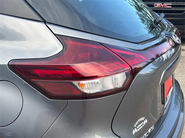 New 2025 Nissan Kicks Play S image 12