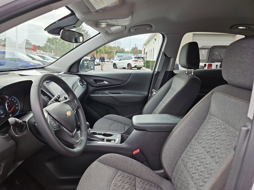 Used 2024 Chevrolet Equinox LT image 22