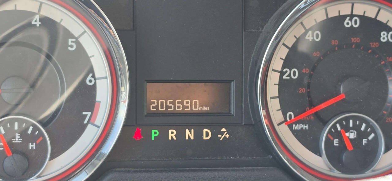 Used 2014 Dodge Grand Caravan SXT FWD image 9