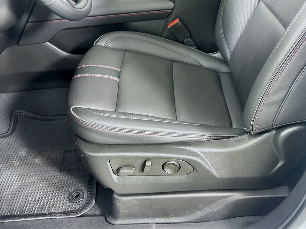 Used 2023 Chevrolet Tahoe RST w/ Luxury Package image 19