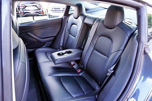 Used 2023 Tesla Model 3 Standard Range RWD image 18