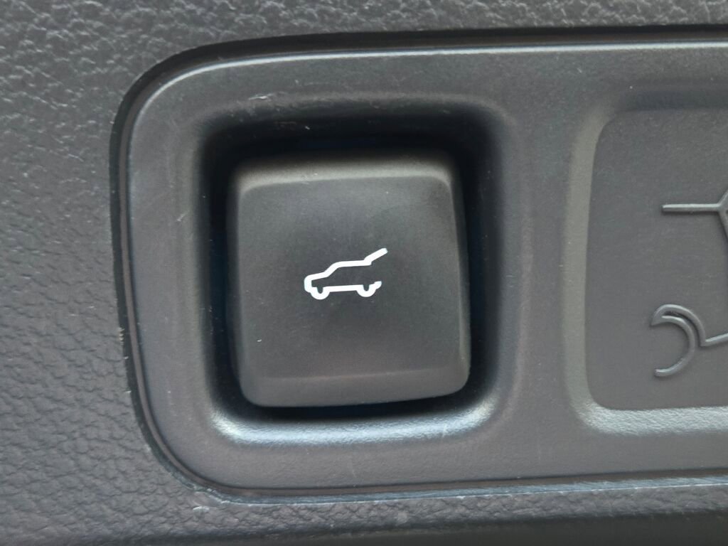 Used 2024 Ford Expedition Limited RWD image 14