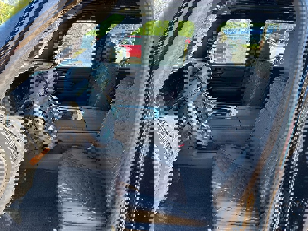 New 2025 Nissan Armada Platinum Reserve image 11