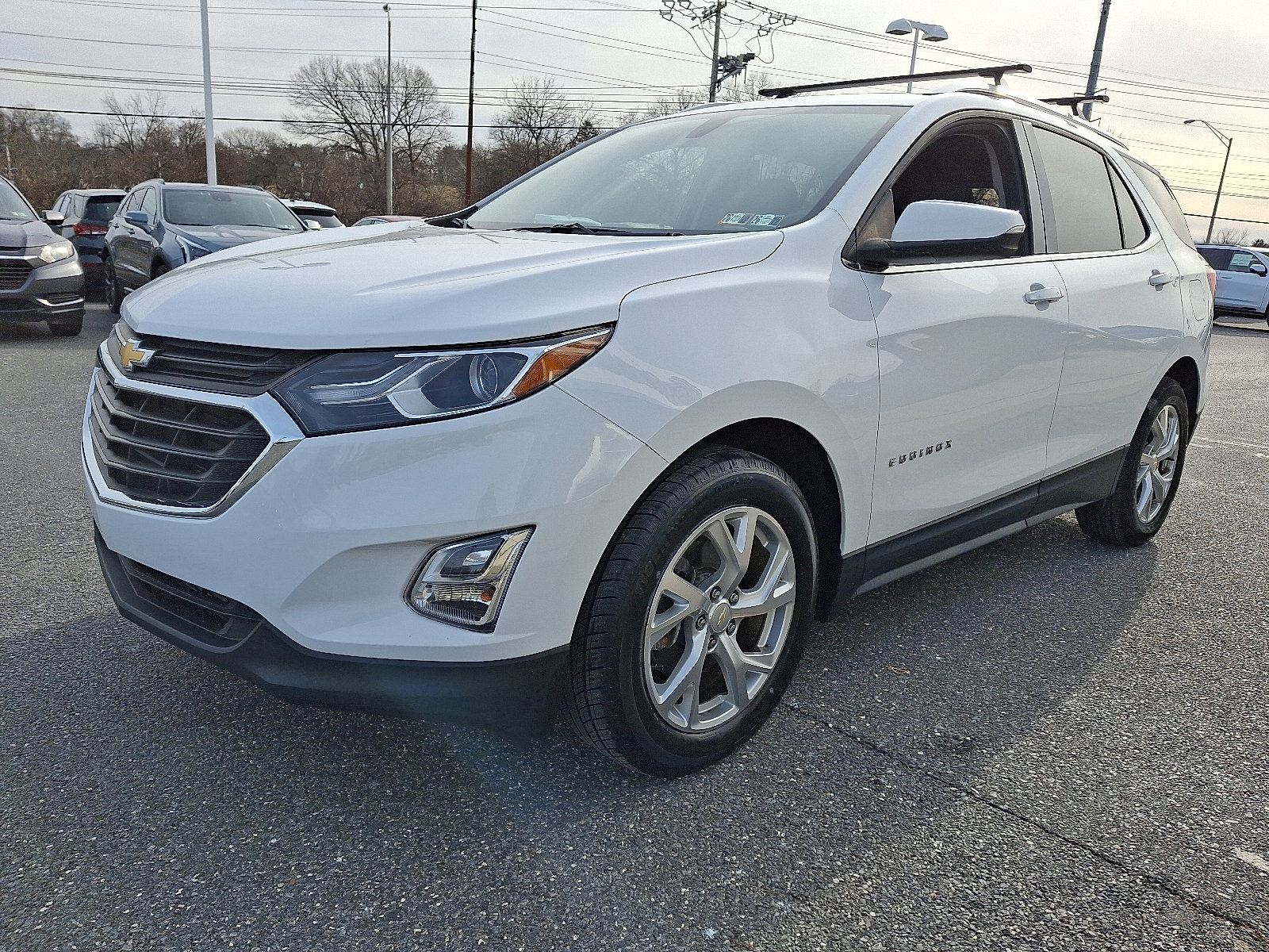 Used 2018 Chevrolet Equinox LT image 3