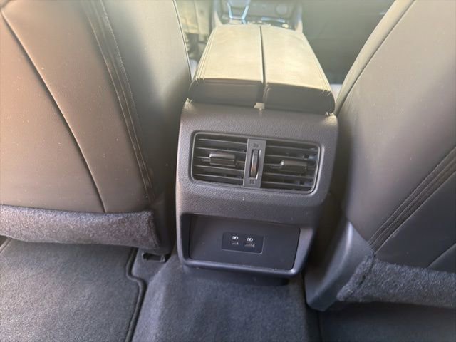 Used 2023 Nissan Rogue SV w/ SV Premium B Package AWD/4WD image 14