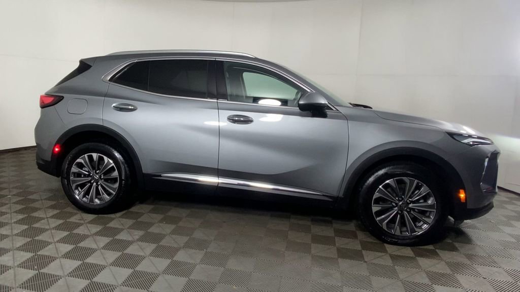 Certified 2025 Buick Envision Preferred image 2