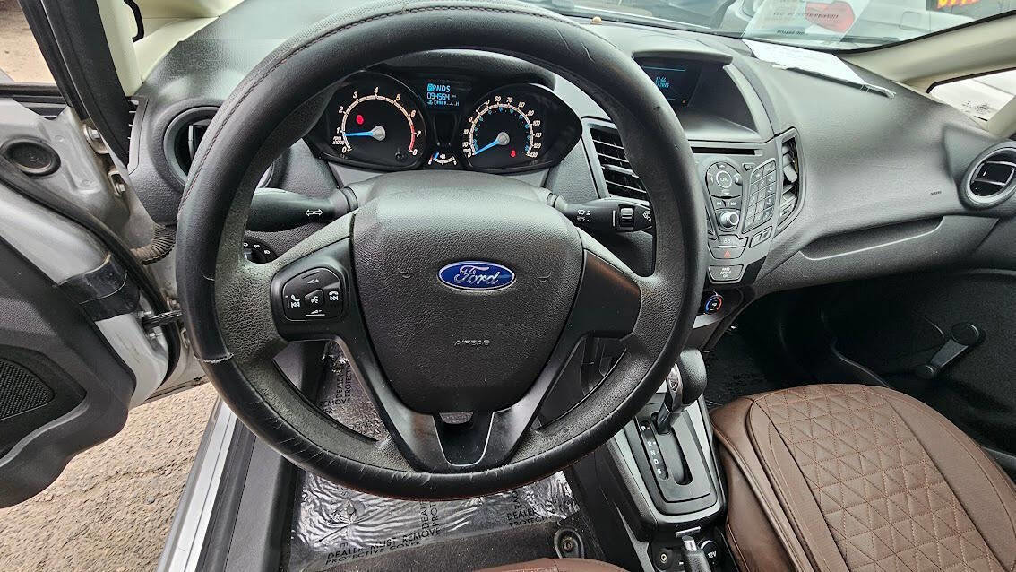 Used 2015 Ford Fiesta S image 26