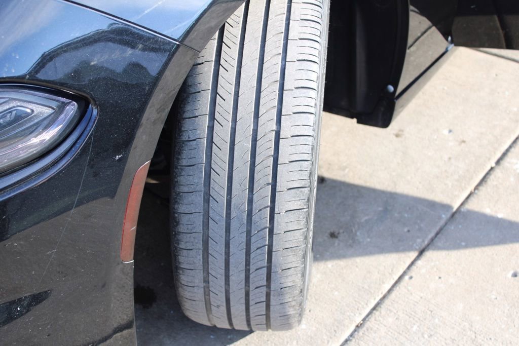 Used 2017 Dodge Charger R/T image 12