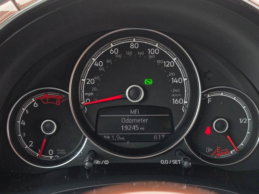Used 2017 Volkswagen Beetle 1.8T Classic FWD image 22