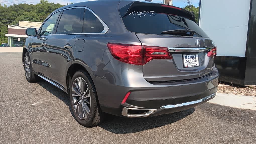 Used 2019 Acura MDX w/ Tech & Entertainment Pkg AWD/4WD image 3