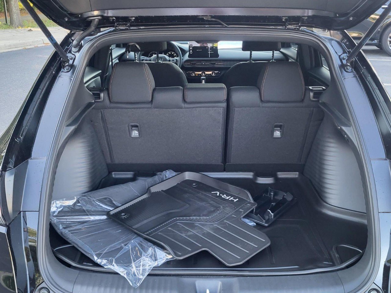 New 2026 Honda HR-V Sport image 4