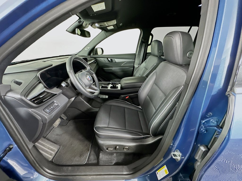 Used 2025 Buick Enclave Preferred FWD image 28