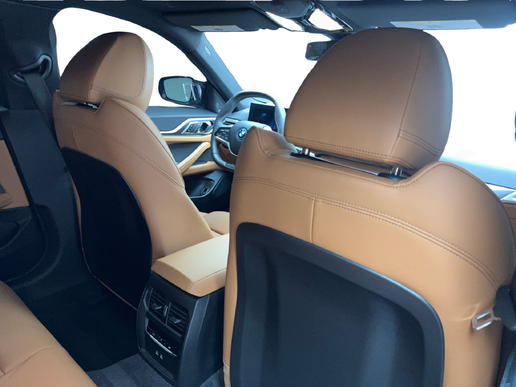 Used 2025 BMW i4 eDrive40 w/ Premium Package RWD image 44