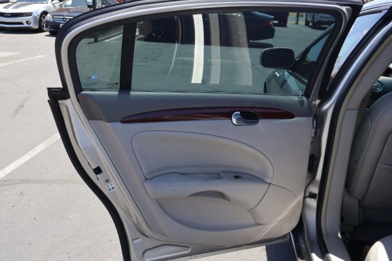 Used 2006 Buick Lucerne CXL w/ Luxury Package FWD image 19