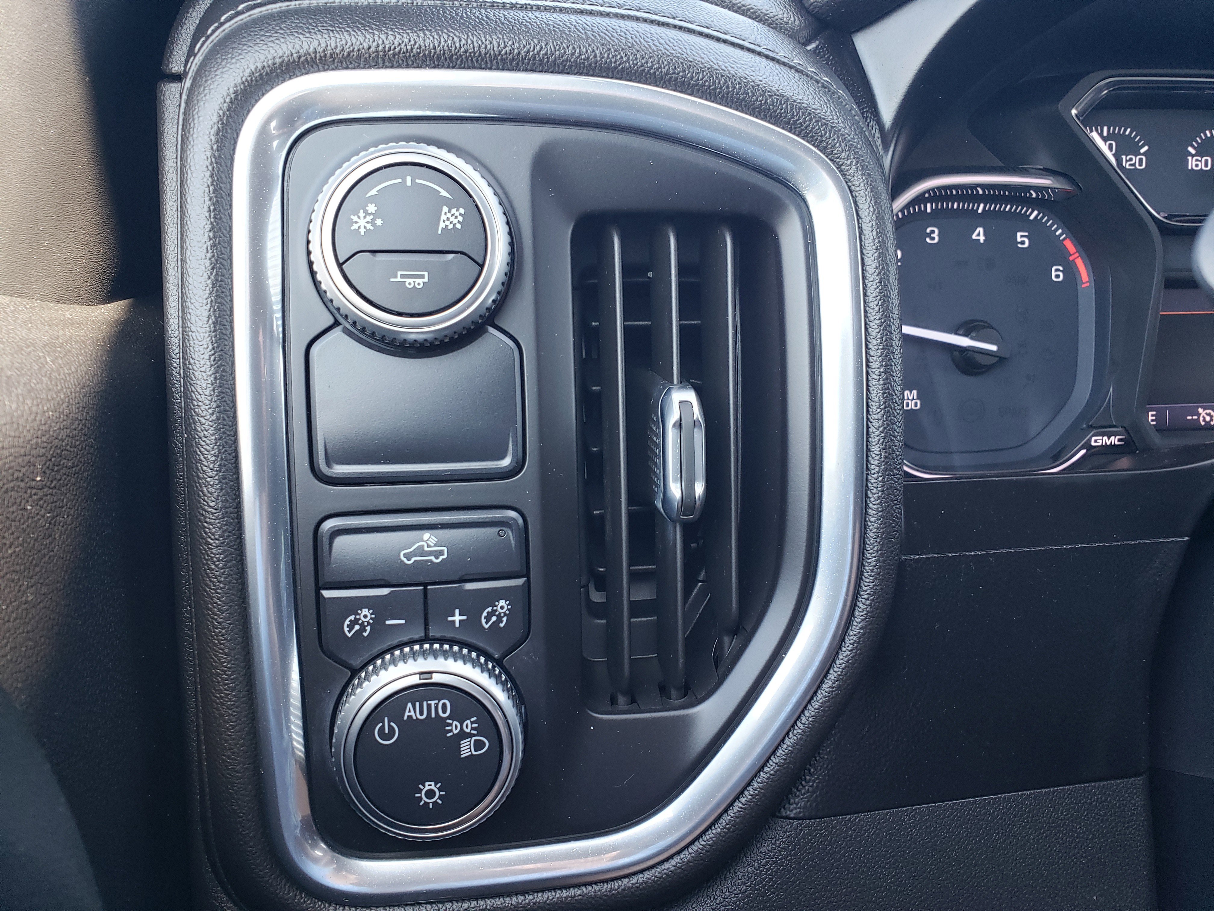 Used 2019 GMC Sierra 1500 SLE w/ SLE Value Package RWD image 11