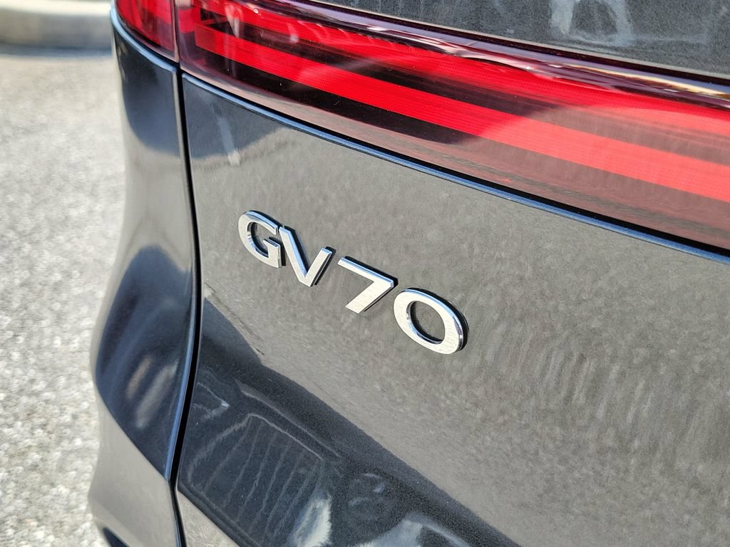 Used 2025 Genesis GV70 2.5T w/ Advanced Package AWD/4WD image 5