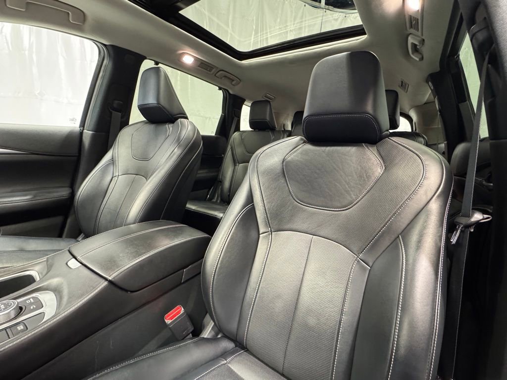 Used 2024 INFINITI QX60 Luxe image 21