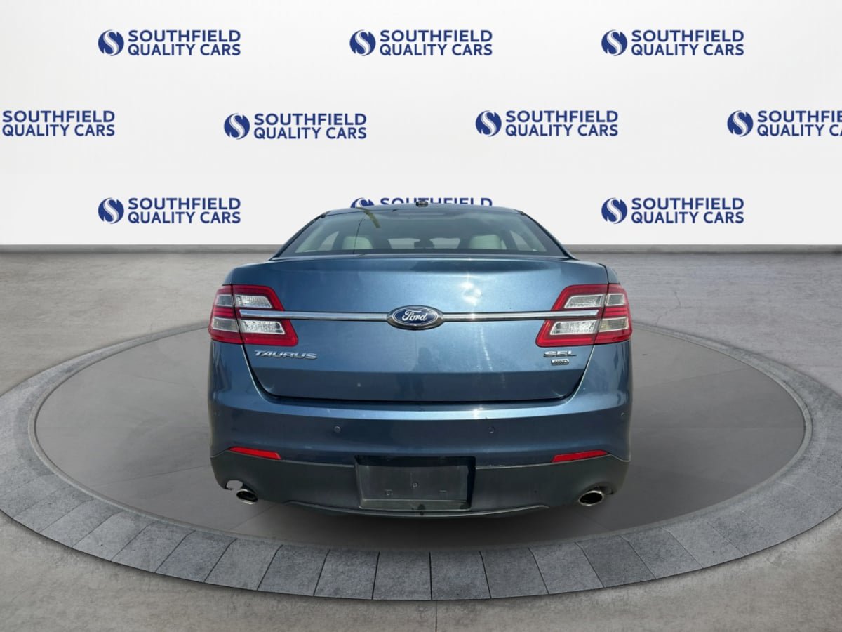 Used 2019 Ford Taurus SEL AWD/4WD image 5