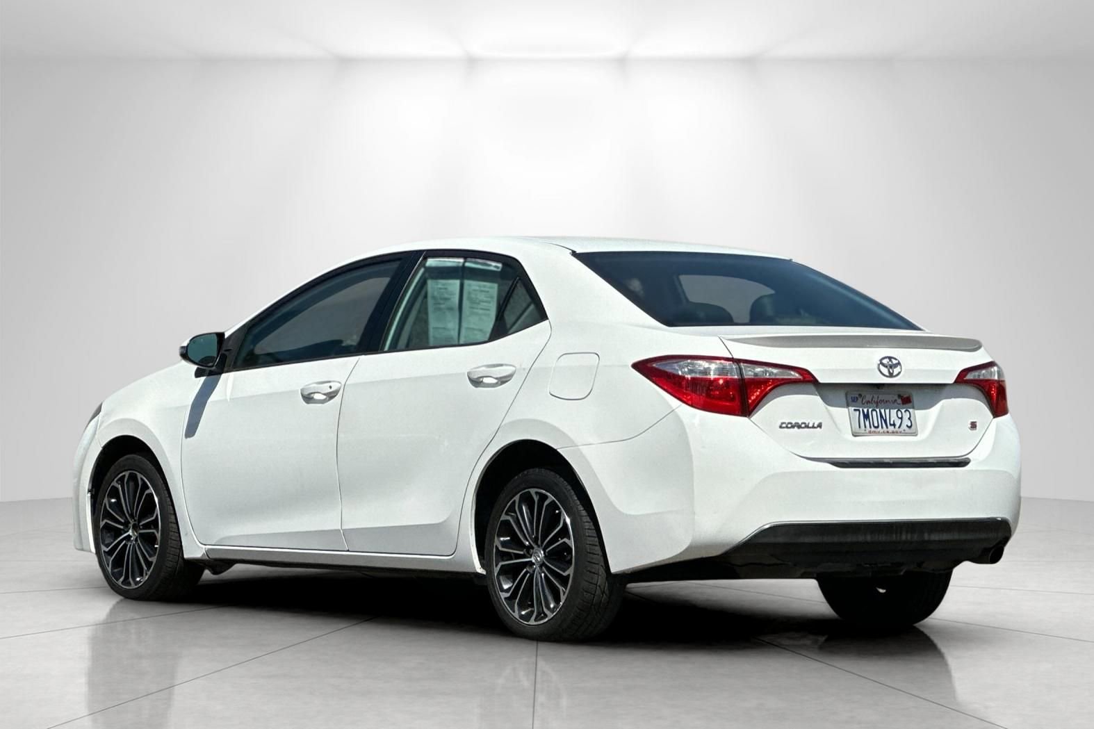 Used 2016 Toyota Corolla S FWD image 5
