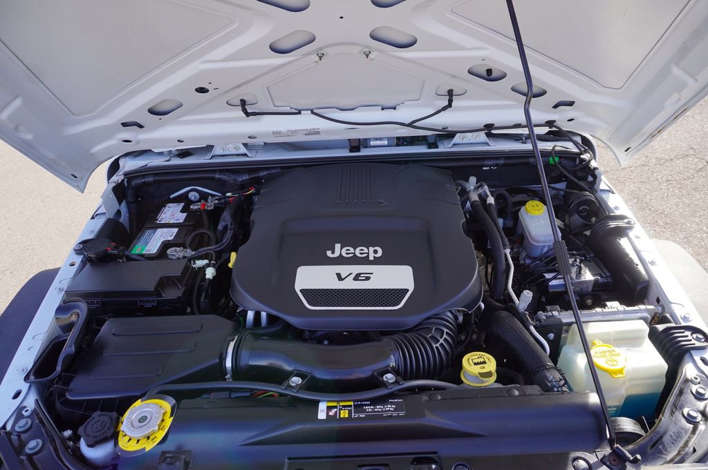 Used 2018 Jeep Wrangler Sport w/ Quick Order Package 24W image 30