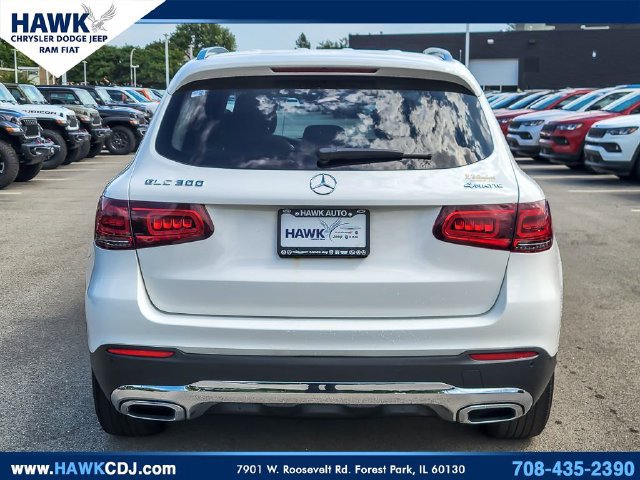 Used 2021 Mercedes-Benz GLC 300 4MATIC w/ Premium Package image 5