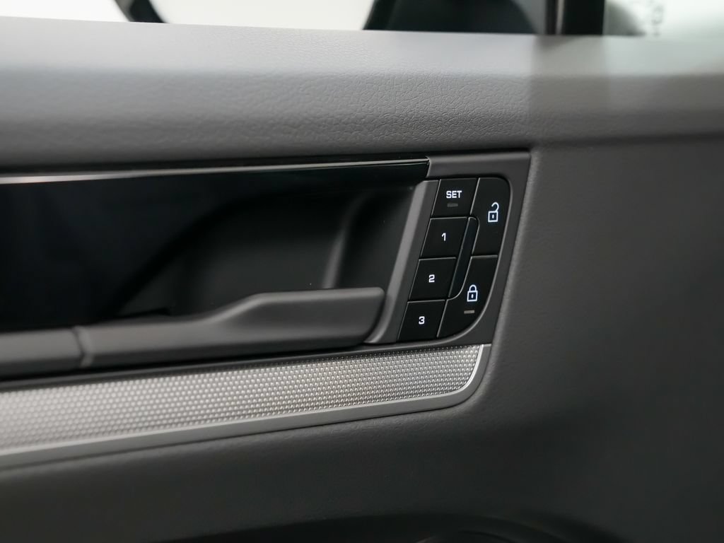 New 2026 Porsche Cayenne AWD/4WD image 22