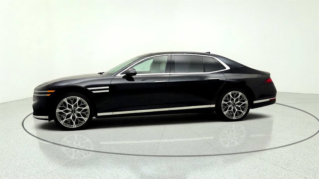 Used 2025 Genesis G90 3.5T AWD/4WD image 8