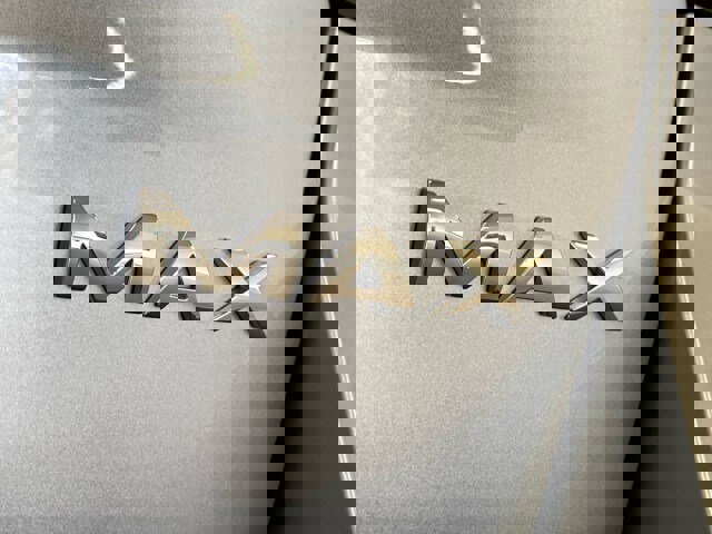 Used 2023 Ford Expedition Max XLT image 8